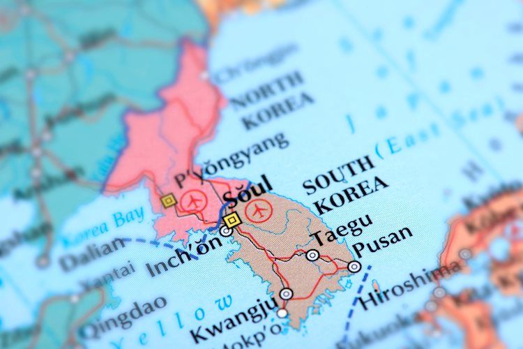 亚洲股市：走低，中国股市在美联储鹰派言论和中国困境的担忧中领跌