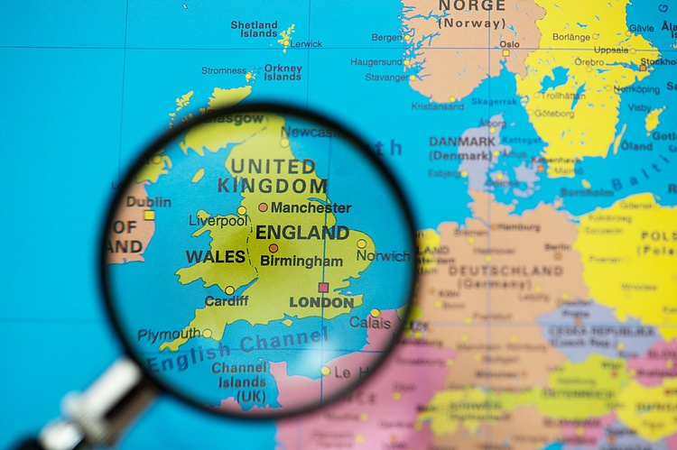 英国5月服务业采购经理人指数初值降至52.9，预期 54.7